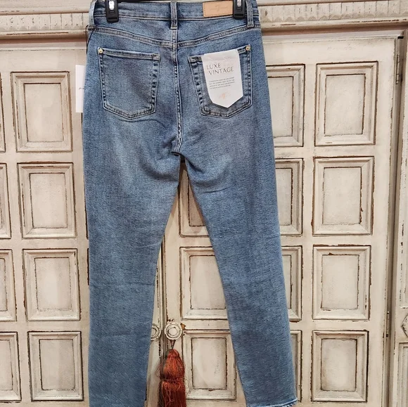 🆕️ 7 For All Mankind